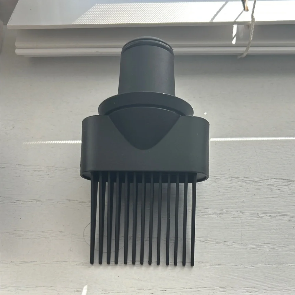 Dyson Supersonic Hair Dryer, Prussian Blue/Rich Copper, with attachments. - Picture 3 of 7